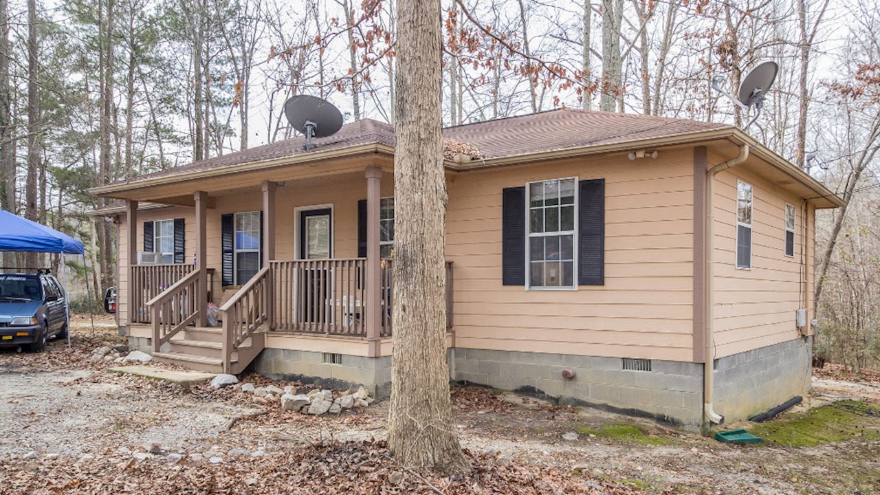 8085 Thompson StDouglasville30134, Douglas