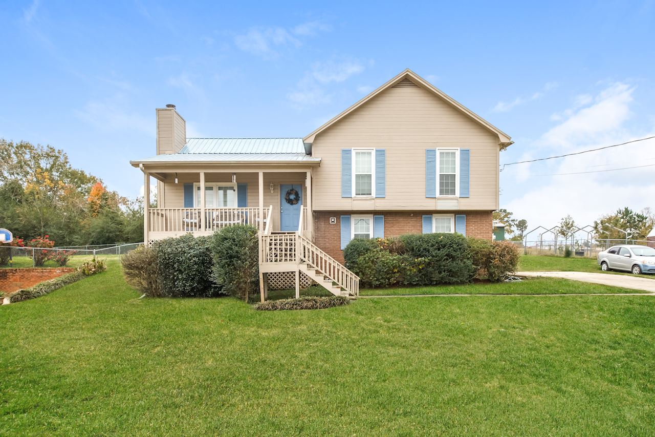 1017 9th StPleasant Grove35127, Jefferson