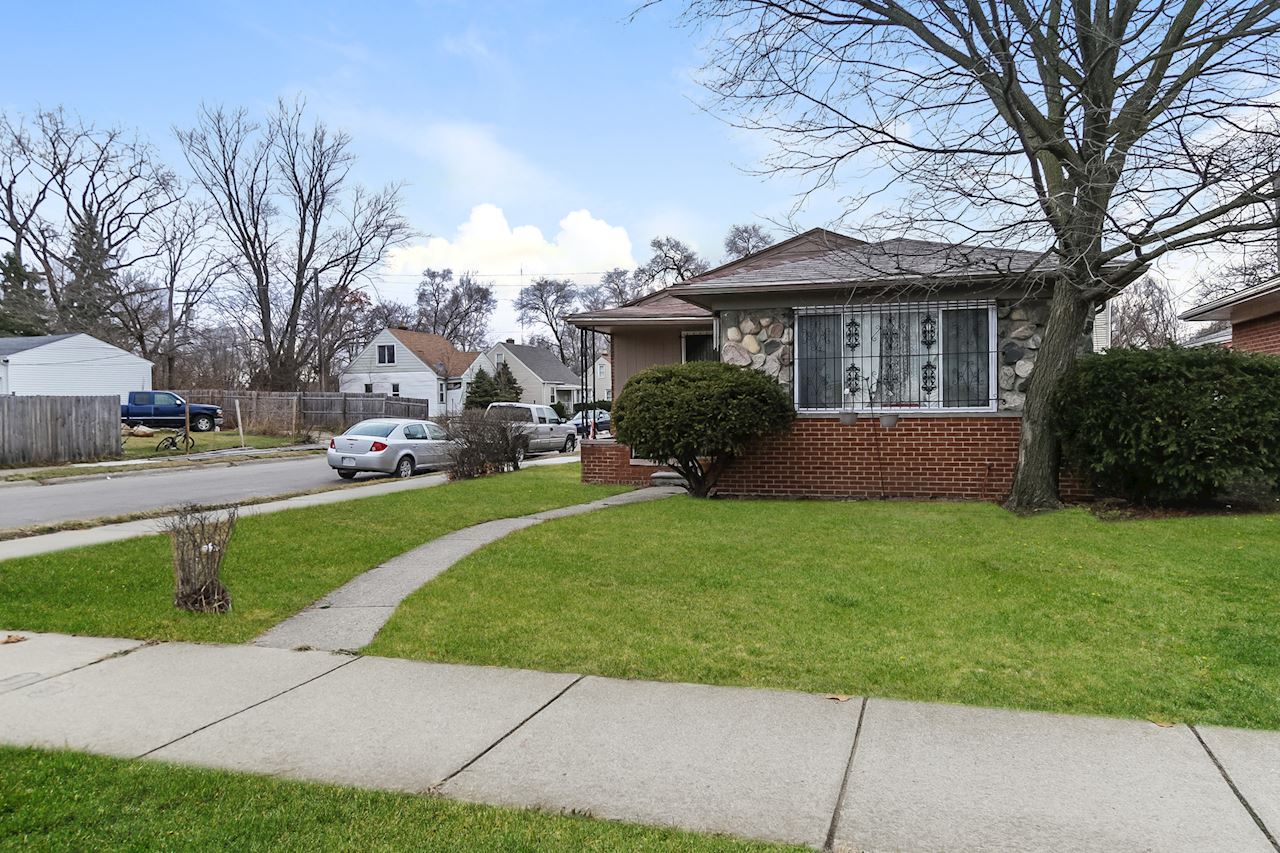 8150 Pembroke AveDetroit48221, Wayne