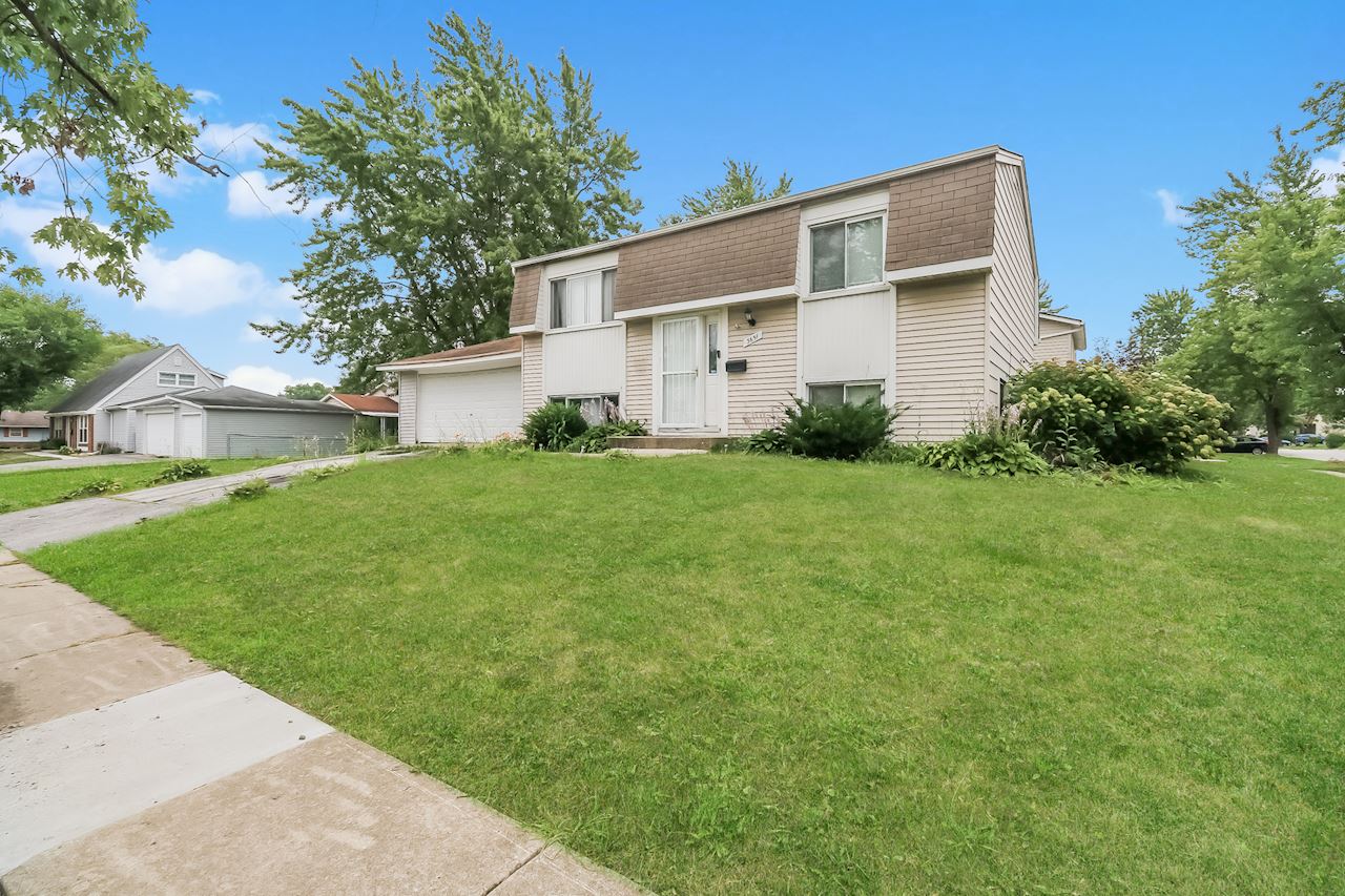 3651 176th StCountry Club Hills60478, Cook