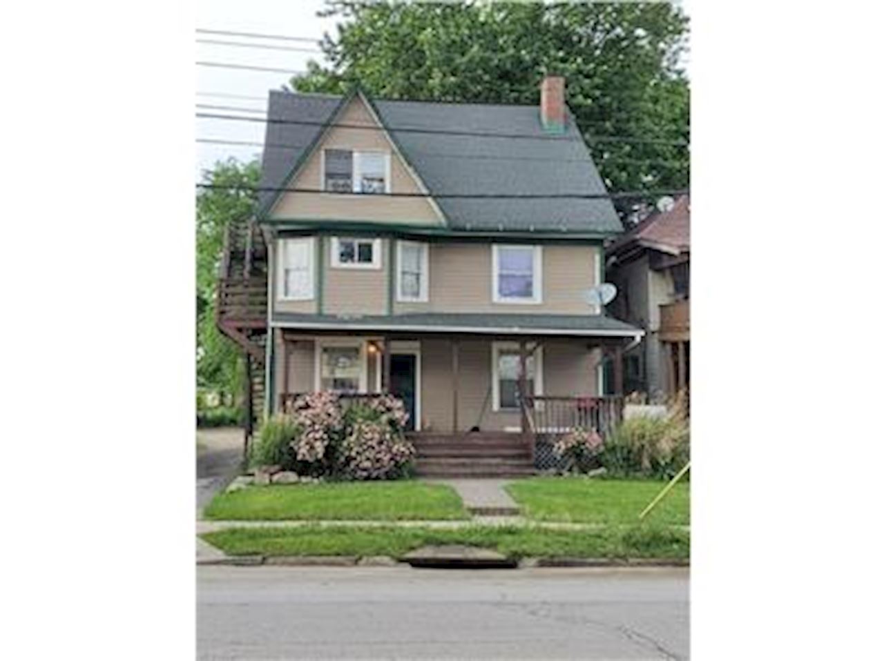 557 E Buchtel AvenueAkron44304, Summit