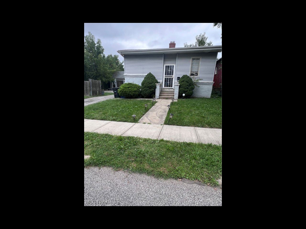 11305 Notre Dame AveCleveland44104, Cuyahoga