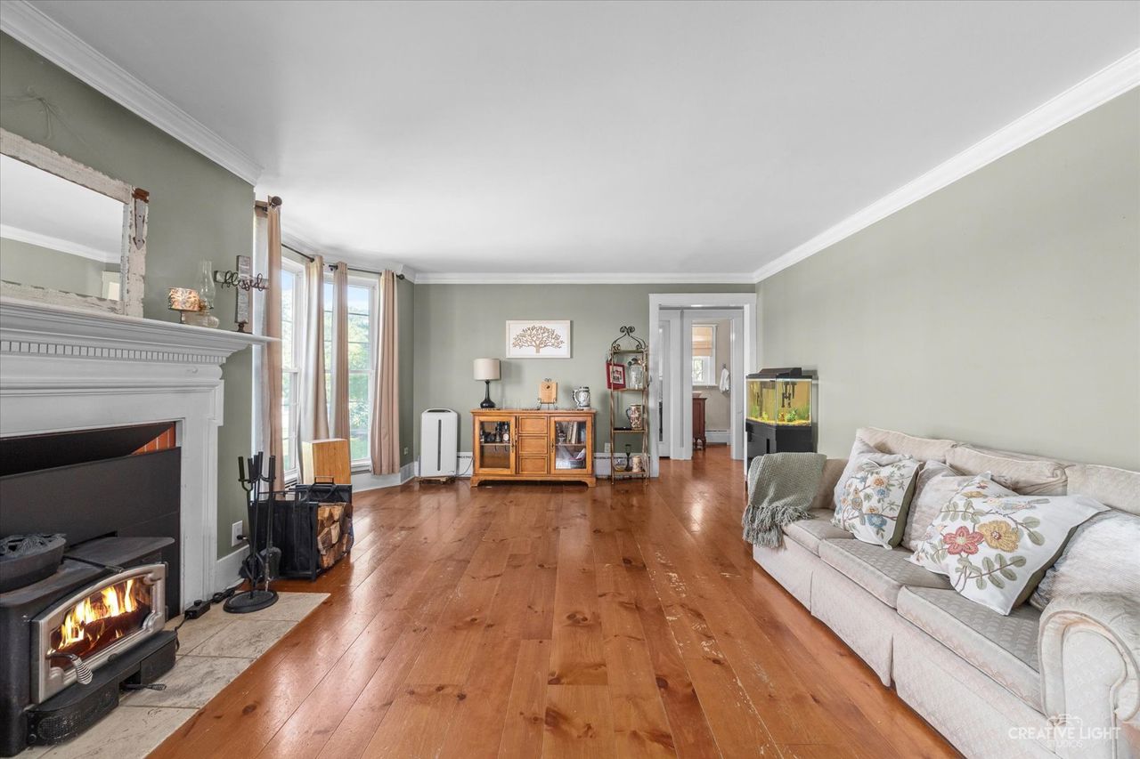 3S701 Deerpath RdNorth Aurora60542, Kane