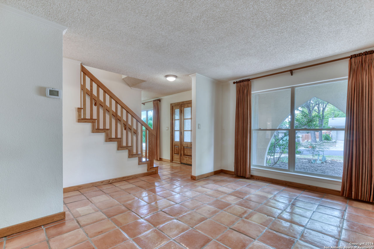 6020 Crown WaySan Antonio78239, Bexar