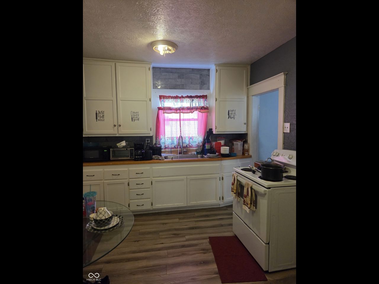 slider image